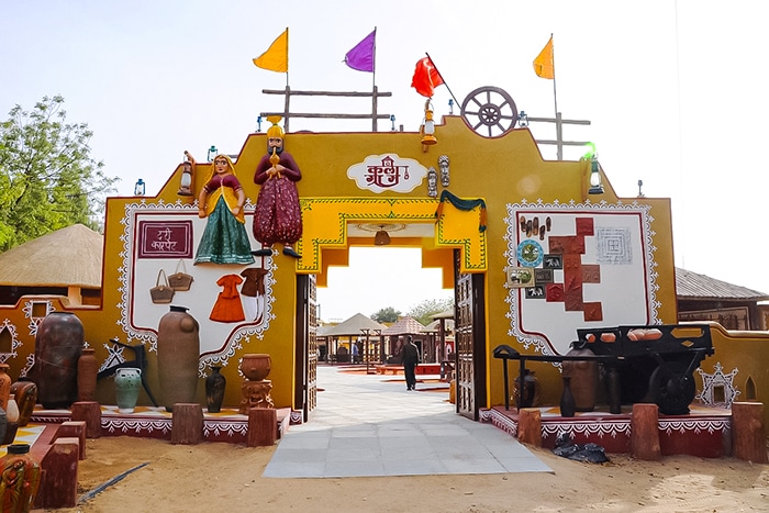 Desert Forts & Blue Streets gallery 2